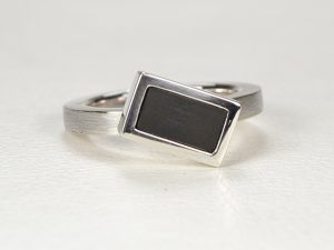 Ring in Silber mit Onixrechteck