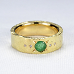 Ring 750er Gelbgold mit Smaragd und Brillanten