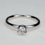 Verlobungsring 585er WG mit Manufakturbrillant 0,25ct hohe Fassung