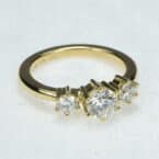 Verlobungsring 585 Gelbgold, handgefertigte Fassungen für 0,5 und 2mal 0,15 M_Brillanten